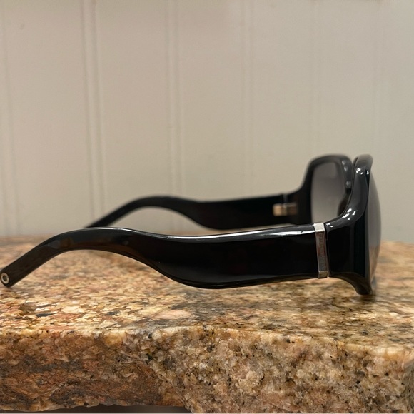 Burberry women’s oversized sunglasses - Picture 4 of 8